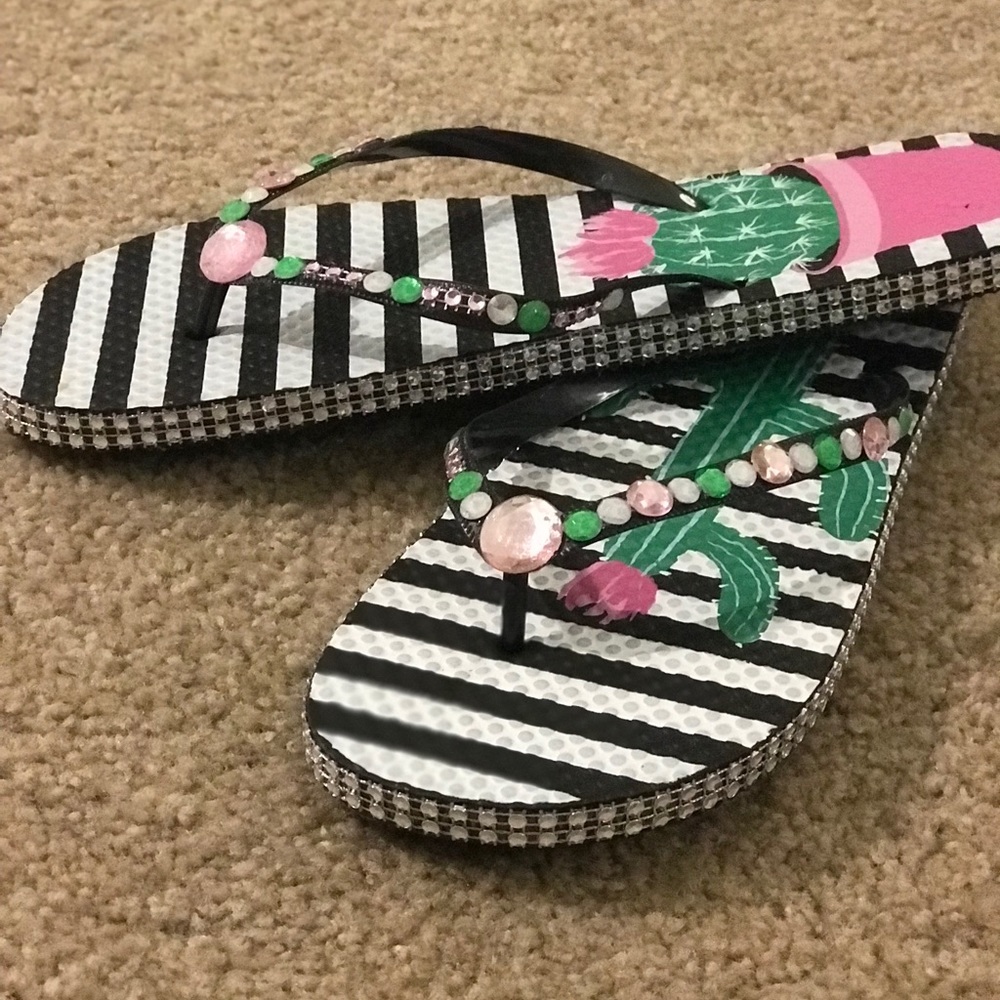 Handmade Fancy Flops - Picture 2 of 2